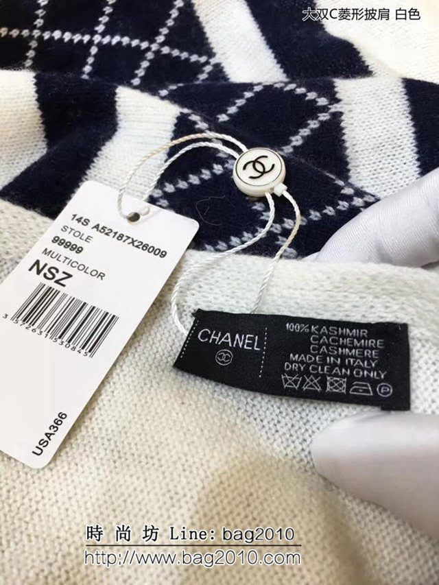 CHANEL香奈兒 小香經典爆款 經典LOGO提花風格大雙C菱形披肩 LLWJ7181